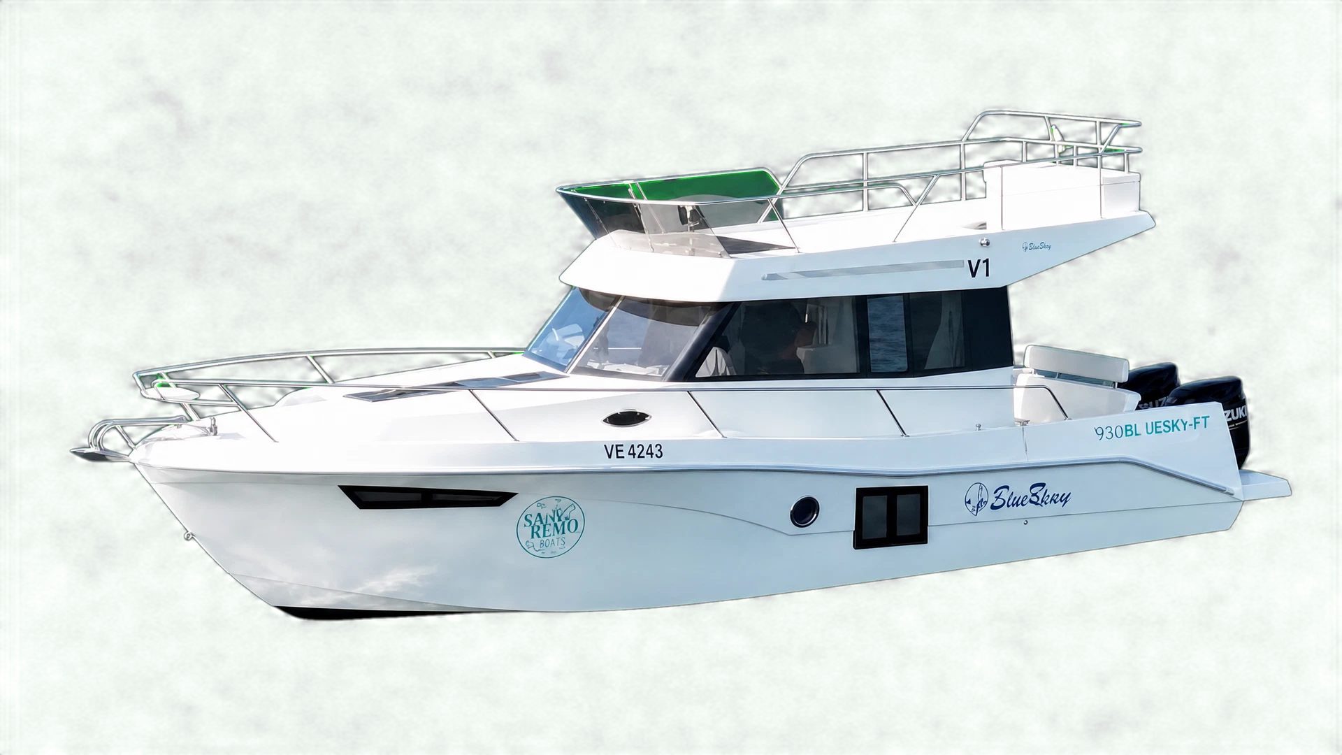 Motorowy jacht Madeira Charter SanRemo 930 Bluesky na morzu
